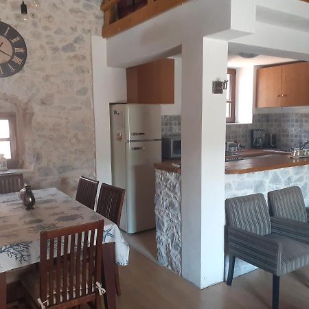 Tsitalia Cottage House Leonidio Exterior photo