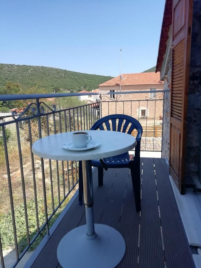 Tsitalia Cottage House Leonidio Exterior photo